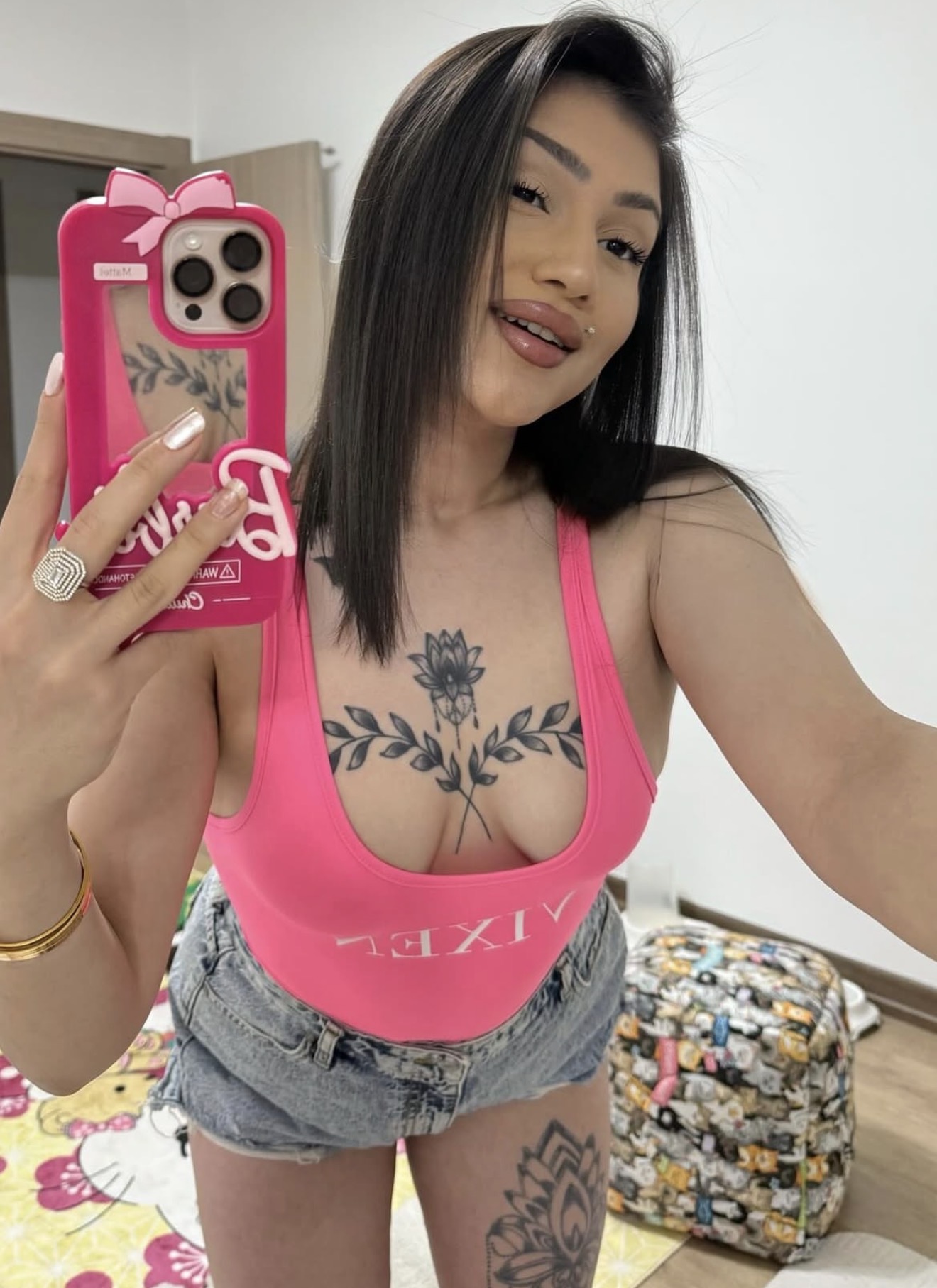 Çiçekli Tutkulu Kadın Bayan Escort Zümra