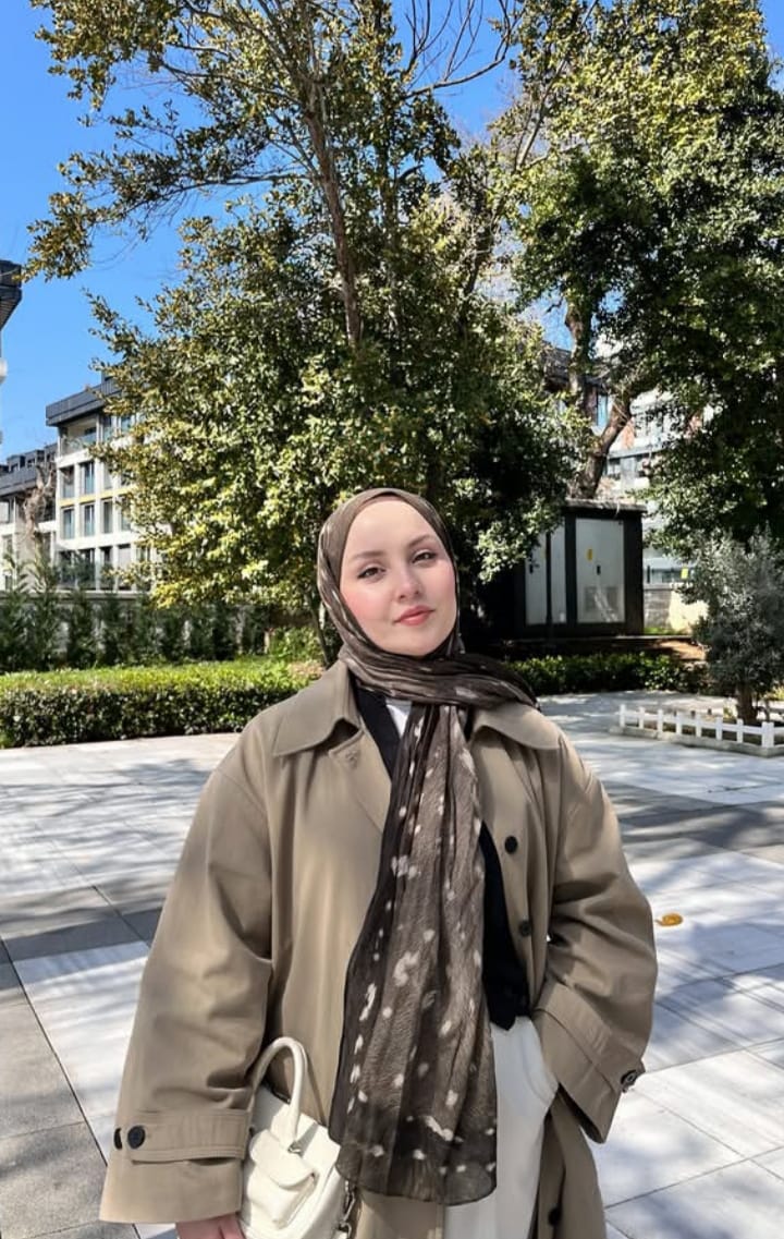 İskenderli Zeki, Güzel ve Eğlenceli Bayan Escort Hülya